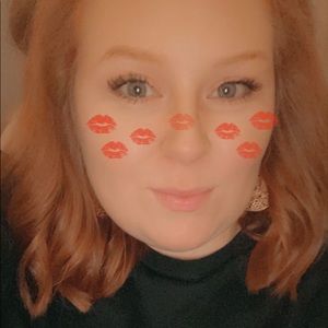 Meet your Posher, Carrie